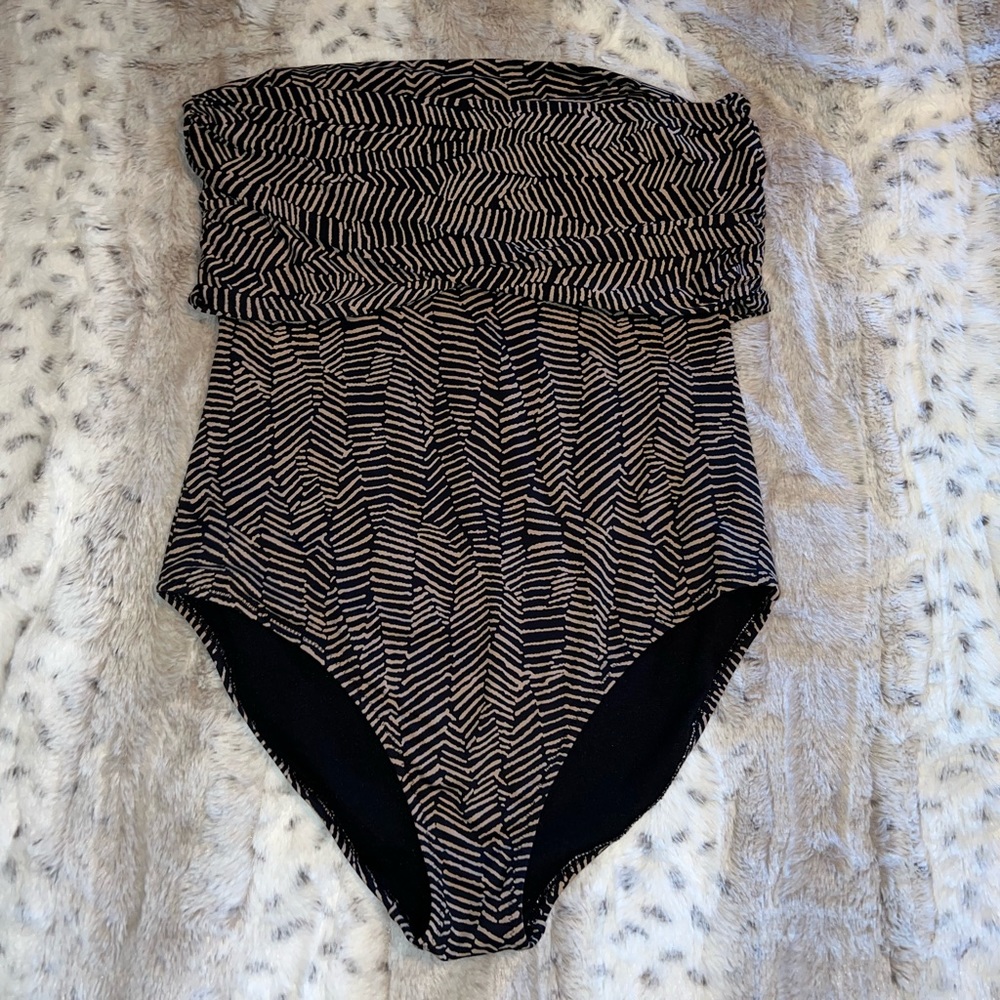 One piece swimsuit multi-style strap size 12 (XL)